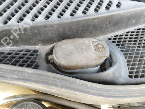 Used Windscreen washer tank RENAULT CLIO II (BB_, CB_) 1.4 16V (B/CB0P, BB13) (98 hp) 29278590