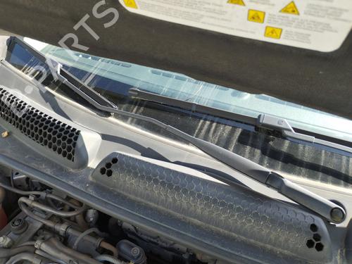 Front windshield wiper arm FIAT BRAVO II (198_) 1.6 D Multijet (198AXL1B) 51833113