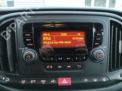 Used Radio FIAT DOBLO Cargo (263_) 1.6 D Multijet (263WXD1B, 263WXR1B, 263WXX1B, 263ZXD1B,... (105 hp) 31116146