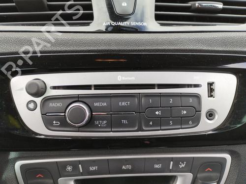 Used Radio RENAULT SCÉNIC III (JZ0/1_) 1.5 dCi (110 hp) 32183369