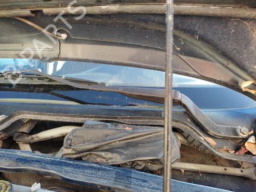 Used Front windshield wiper arm CITROËN SAXO (S0, S1) 1.5 D (57 hp) 27057479