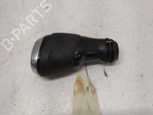 Used Shift knob Shift knob RENAULT CLIO IV (BH_) 0.9 TCe 90 (BHNF, BHMA, BHMH, BHJK, BHJR) (90 hp) 39935279 39935279