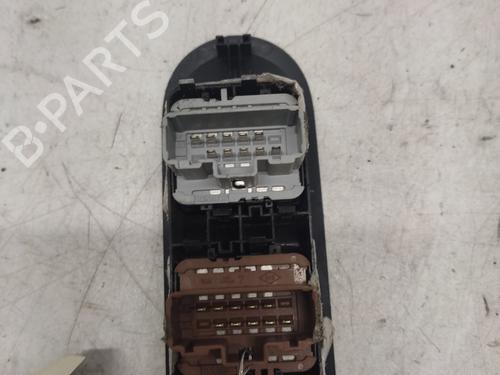Used Left front window switch RENAULT GRAND SCÉNIC II (JM0/1_) 1.9 dCi (JM14) (131 hp) 30911594