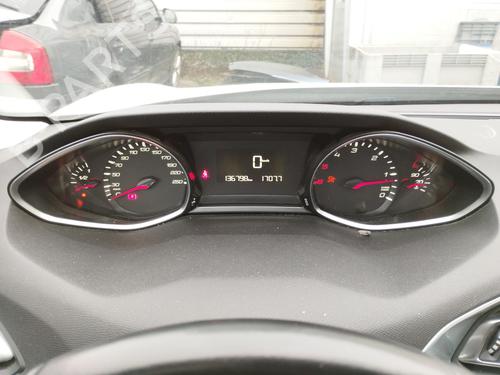 Used Instrument cluster Instrument cluster 31950720 31950720