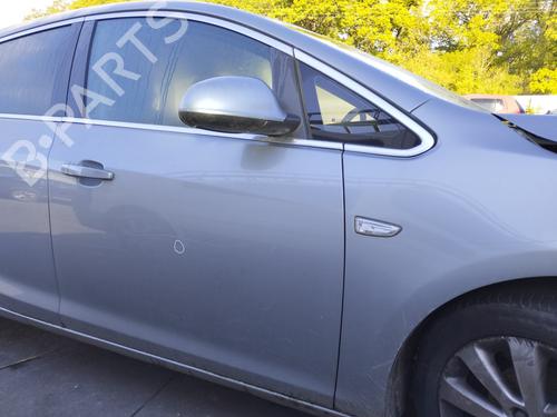 Used Right front door OPEL ASTRA J (P10) 1.7 CDTI (68) (125 hp) 27042501