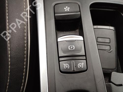 Used Switch RENAULT MEGANE IV Grandtour (K9A/M/N_) 1.5 dCi 110 (110 hp) 32095829