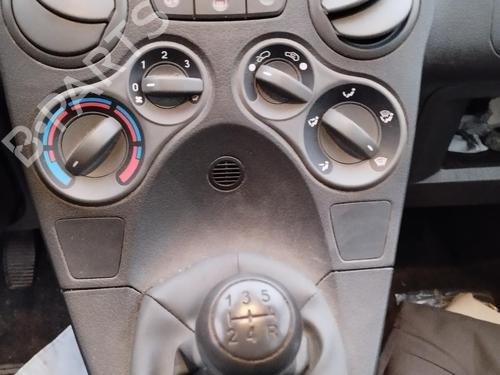 Used Climate control FIAT PANDA (169_) 1.1 (169.AXA1A) (54 hp) 27044672