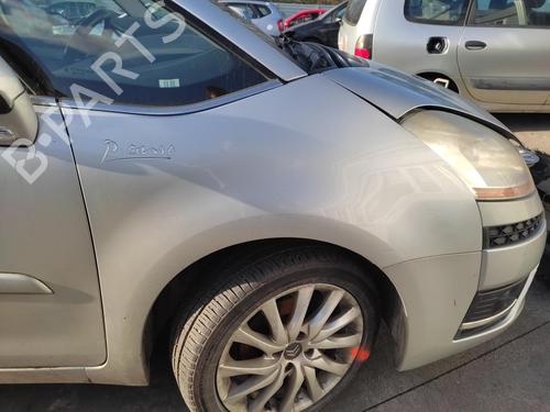 Used Right front fenders CITROËN C4 Picasso I MPV (UD_) 1.6 HDi (109 hp) 27086575