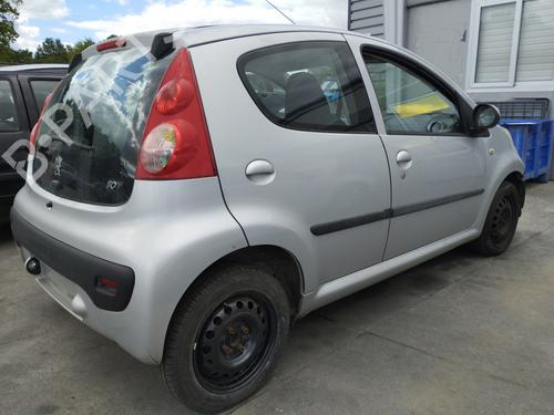 Farolim direito Farolim direito PEUGEOT 107 (PM_, PN_) 1.0 (68 hp) 35938758 35938758