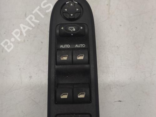 Used Left front window switch CITROËN C3 II (SC_) 1.4 VTi 95 (95 hp) 28132754
