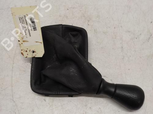 Used Shift knob Shift knob PEUGEOT 206 Hatchback (2A/C) 1.4 16V (88 hp) 35898536 35898536