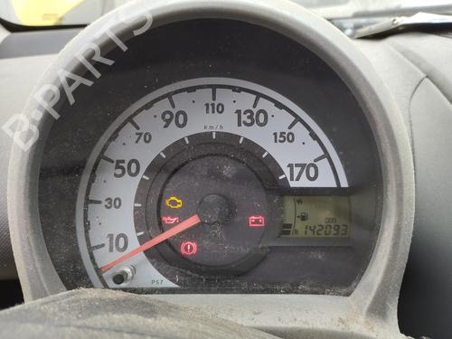 Used Instrument cluster PEUGEOT 107 (PM_, PN_) 1.0 (68 hp) 27084133