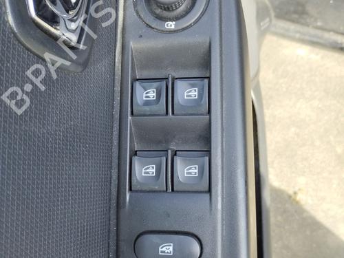 Used Left front window switch RENAULT CLIO IV (BH_) 1.5 dCi 75 (75 hp) 27044497