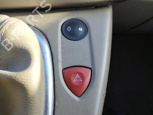 Used Warning switch Warning switch RENAULT GRAND SCÉNIC II (JM0/1_) 1.9 dCi (JM14) (131 hp) 32729614 32729614