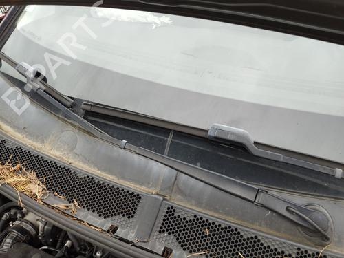 Used Front windshield wiper arm PEUGEOT 5008 II (MC_, MJ_, MR_, M4_) 1.5 BlueHDi 130 (MCYHZJ, MCYHZR, MCYHZX) (131 hp) 27072823