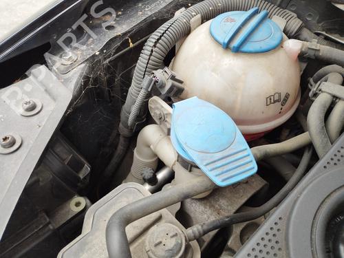 Used Expansion tank VW GOLF V (1K1) 1.6 FSI (115 hp) 29992887