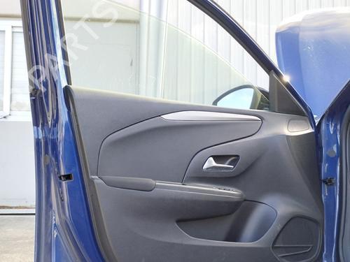 Dør rude ventre foran Dør rude ventre foran OPEL CORSA F (P2JO) 1.2 (68) (101 hp) 37189429 37189429