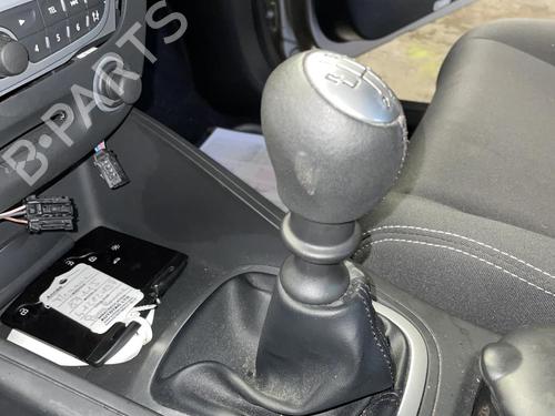 Used Gear lever RENAULT MEGANE III Hatchback (BZ0/1_, B3_) 1.5 dCi (BZ09, BZ0D, BZ1W, BZ29, BZ14) (110 hp) 27062791