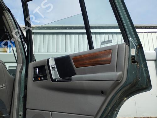 Used Rear right interior door handle Rear right interior door handle JEEP GRAND CHEROKEE I (ZJ, ZG) 4.0 i 4x4 (ZJ) (184 hp) 40054478 40054478