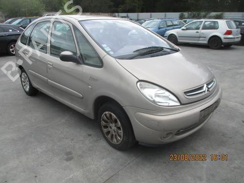 Right headlight CITROËN XSARA PICASSO (N68) 2.0 HDi | BP27066569C29 