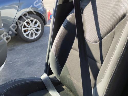 Used Front right seatbelt Front right seatbelt 37474674 37474674