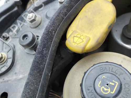 Used Windscreen washer tank Windscreen washer tank RENAULT LAGUNA II Grandtour (KG0/1_) [2001-2007] 35938911 35938911