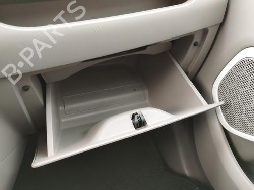 Used Glove box Glove box RENAULT ZOE (BFM_) ZOE (92 hp) 27041169 27041169