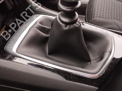 Gearknop PEUGEOT 308 II (LB_, LP_, LW_, LH_, L3_) 1.5 BlueHDi 130 (131 hp) 30938892