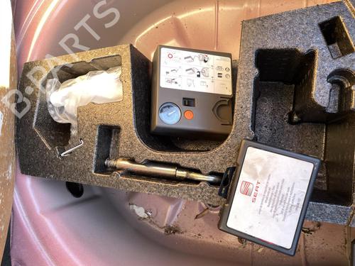 Used Jack Kit SEAT IBIZA IV (6J5, 6P1) 1.2 (60 hp) 27081307