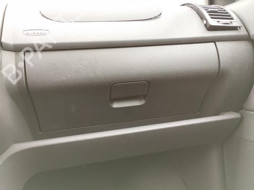Used Glove box VW POLO (9N_, 9A_) 1.2 12V (64 hp) 27049401