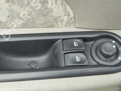 Used Left front window switch RENAULT TWINGO II (CN0_) 1.2 16V (CN04, CN0B) (75 hp) 29210963