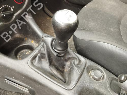 Used Gear lever PEUGEOT 206+ (2L_, 2M_) 1.4 HDi eco 70 (68 hp) 28109095