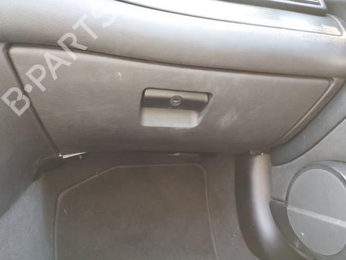Used Glove box BMW 3 Coupe (E46) 318 Ci (143 hp) 27368901