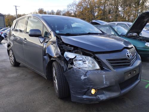 Used Right front brake caliper Right front brake caliper TOYOTA VERSO (_R2_) 2.0 D-4D (AUR20_, AUR20R) (126 hp) 33544355 33544355