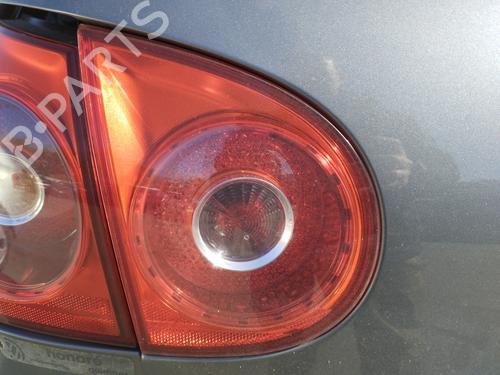 Used Left tailgate light VW GOLF V (1K1) 1.6 (102 hp) 27049001