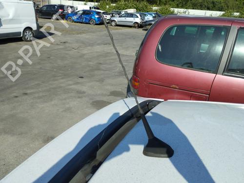 Antenne/Base RENAULT TWINGO III (BCM_, BCA_) | BP36282229C140 - Image 2