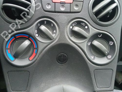 Used Climate control FIAT PANDA (169_) 1.2 LPG (169CXF1A) (69 hp) 27087480
