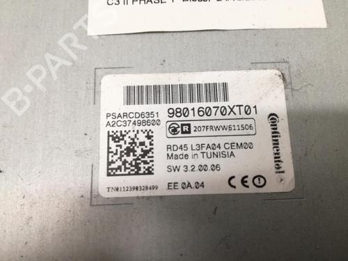 Used Radio Radio CITROËN C3 II (SC_) 1.4 HDi 70 (SC8HZC, SC8HR0, SC8HP4) (68 hp) 27056272 27056272