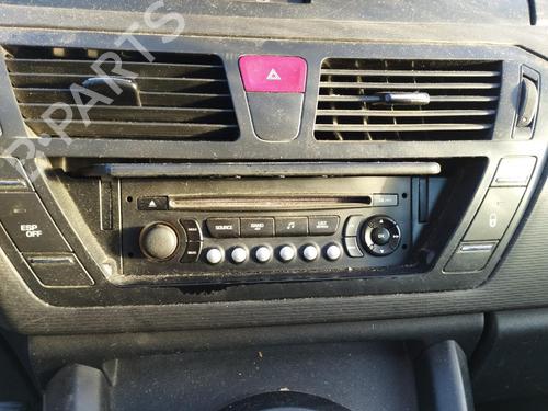 Radio CITROËN C4 Picasso I MPV (UD_) 1.6 HDi (109 hp) 27057108