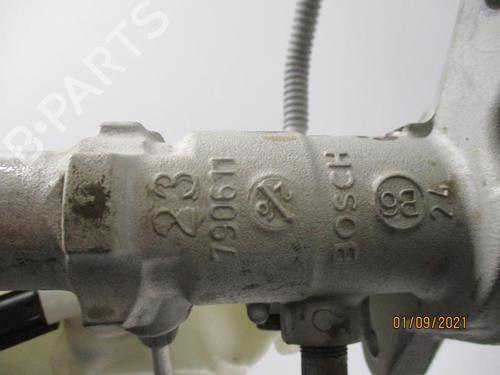 Brake master cylinder RENAULT MEGANE IV Hatchback (B9A/M/N_) 1.5 dCi 110 (B9A3) | BP27055626M77 - Image 3