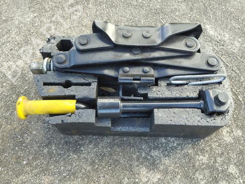 Used Jack Kit Jack Kit RENAULT LAGUNA I (B56_, 556_) 1.9 dTi (B56J) (98 hp) 32729721 32729721