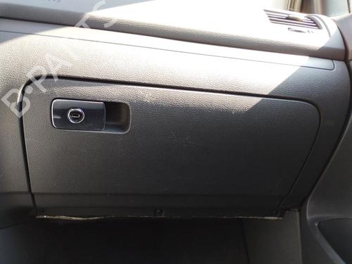 Used Glove box VW GOLF V (1K1) 1.6 (102 hp) 27048988
