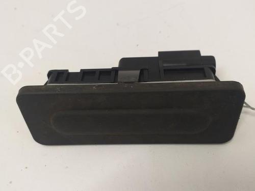 Used Tailgate handle PEUGEOT 208 I (CA_, CC_) 1.2 VTI 82 (82 hp) 27085519