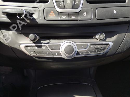 Used Radio RENAULT LAGUNA III Grandtour (KT0/1) 2.0 dCi (KT07, KT0J, KT14, KT1A, KT1S) (131 hp) 29550705