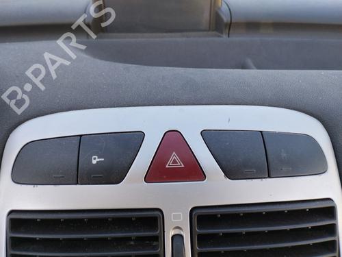 Used Warning switch Warning switch PEUGEOT 307 Break (3E) 1.6 16V (109 hp) 40118864 40118864