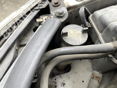 Windscreen washer tank FORD MONDEO III Saloon (B4Y) 1.8 16V | BP27087196C113 