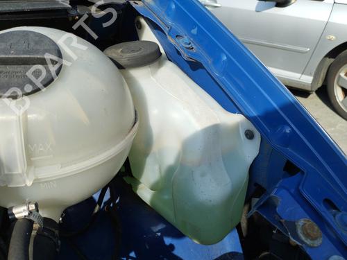Used Windscreen washer tank MERCEDES-BENZ VITO Bus (W639) 111 CDI (639.701, 639.703, 639.705) (116 hp) 27048561