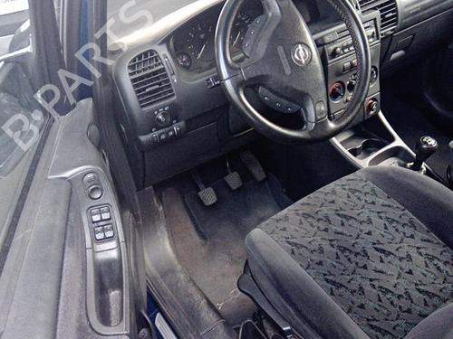 Left front window switch OPEL ZAFIRA A MPV (T98) 2.0 DTI 16V (F75) | BP27050588I27 - Image 5