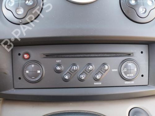 Used Radio Radio 39481439 39481439