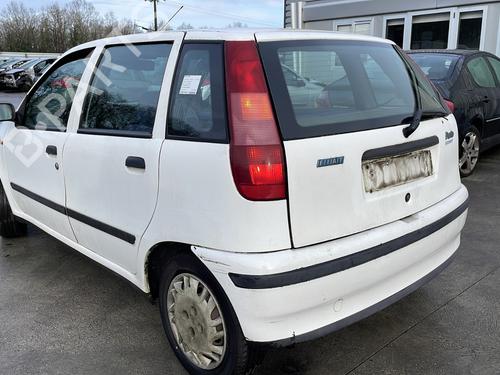 Used Parts FIAT PUNTO (176_)  60 1.2 (176AP, 176AR, 176AQ, 176BB)  4403849